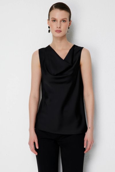 Ekol Degaje Yaka Kolsuz Bluz