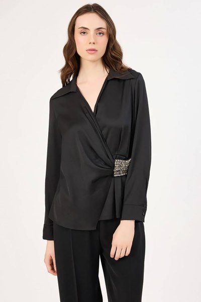 Taş detaylı anvelop bluz