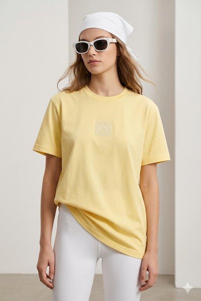 Minimal Logo Detaylı Basic Tişört