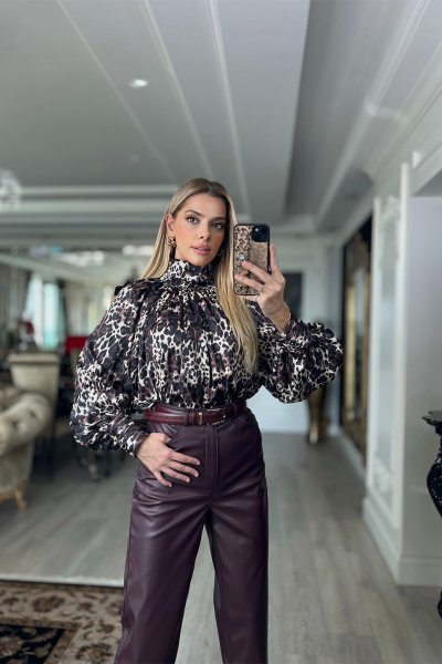 BALIKÇI YAKA DRAPELİ LEOPAR BLUZ