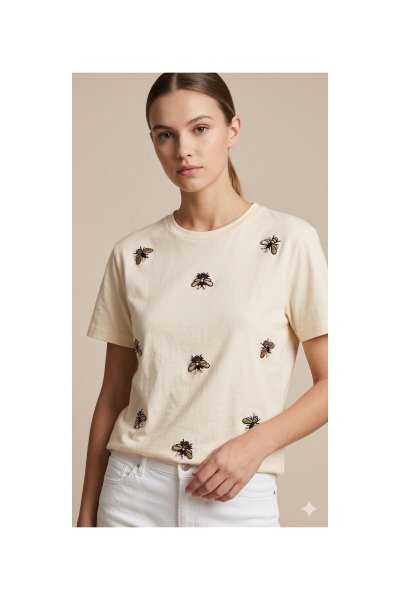 Arı Nakışlı Basic T-Shirt