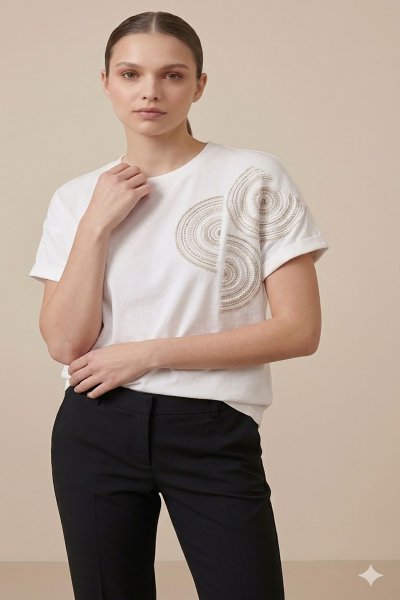 Yuvarlak Motif Nakışlı Basic T-Shirt