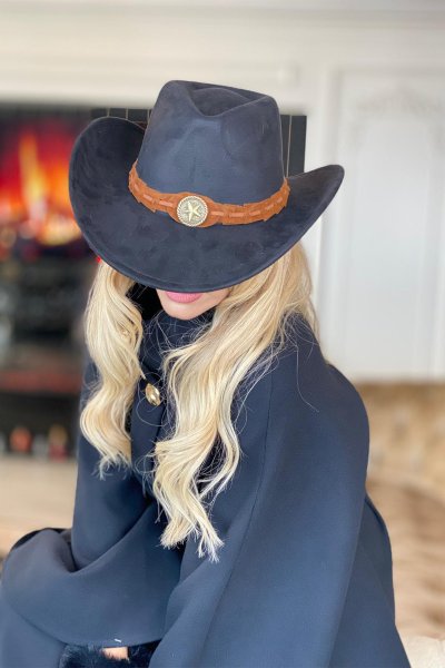 YILDIZ ŞERİTLİ FÖTR ŞAPKA