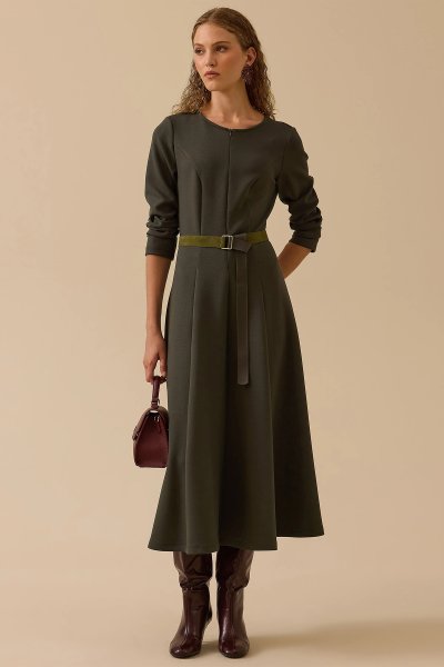 kuşaklı kemer detaylı elbise